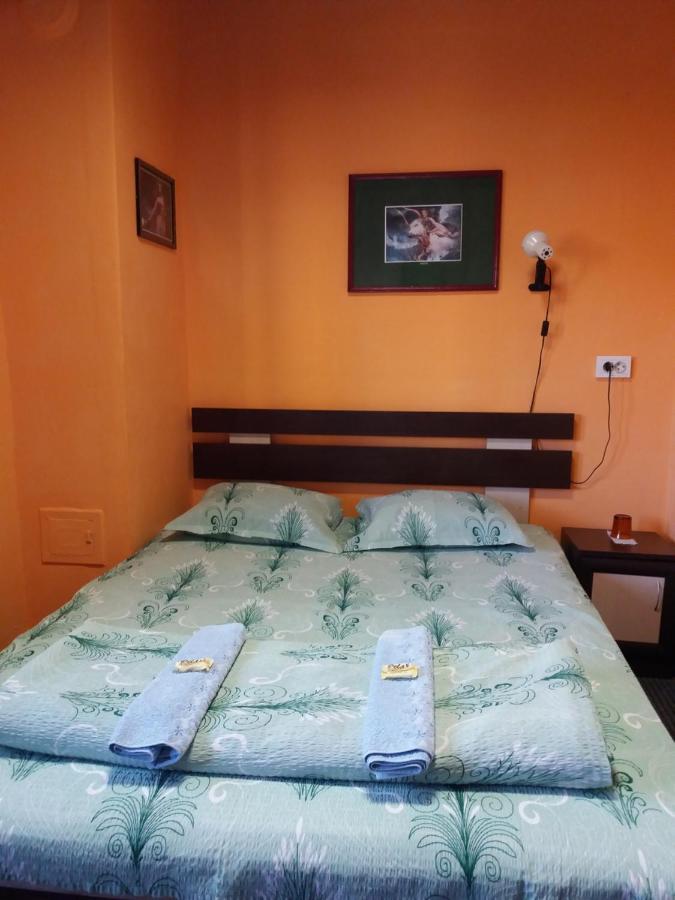 Стаи За Гости Ореха Троян Private Rooms Oreha 外观 照片