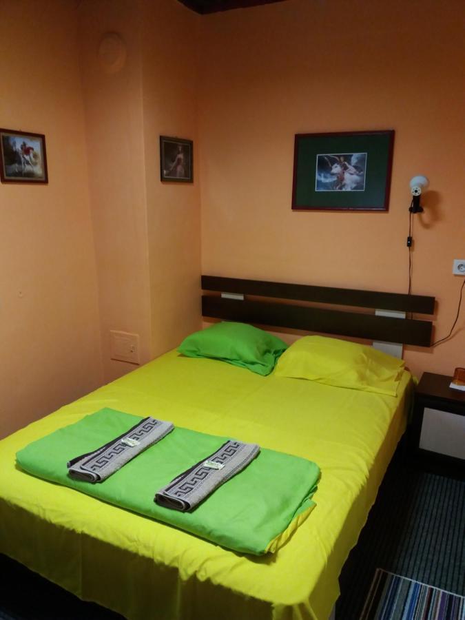 Стаи За Гости Ореха Троян Private Rooms Oreha 外观 照片